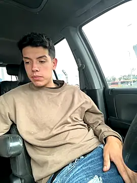 mattebret11 online show from September 23, 2025, 5:42 pm