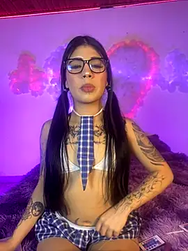 -Dannii- online show from October 28, 2025, 1:17 am