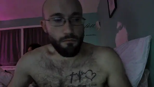 Snapshot of versatilevortex chatting on October 5, 2025, 2:13 am versatilevortex online show from October 5, 2025, 2:13 am