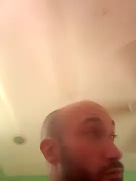 Snapshot of versatilevortex chatting on October 5, 2025, 5:14 pm versatilevortex online show from October 5, 2025, 5:14 pm