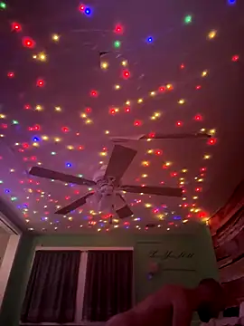 Snapshot of versatilevortex chatting on October 30, 2025, 3:05 am versatilevortex online show from October 30, 2025, 3:05 am