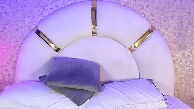 Snapshot of paulina_cano chatting on September 16, 2025, 8:10 pm paulina cano online show from September 16, 2025, 8:10 pm