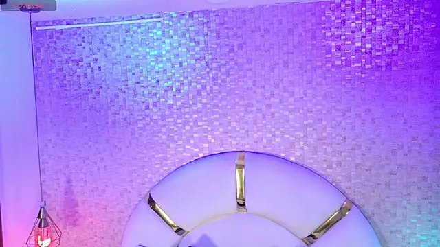 Snapshot of paulina_cano chatting on October 6, 2025, 7:14 pm paulina cano online show from October 6, 2025, 7:14 pm