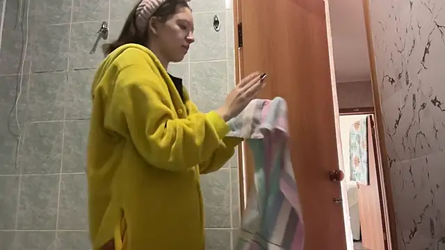 MargarettNewbie online show from September 29, 2025, 4:19 am