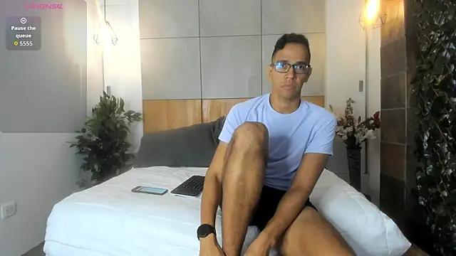 JacobDraven online show from November 17, 2025, 11:42 pm