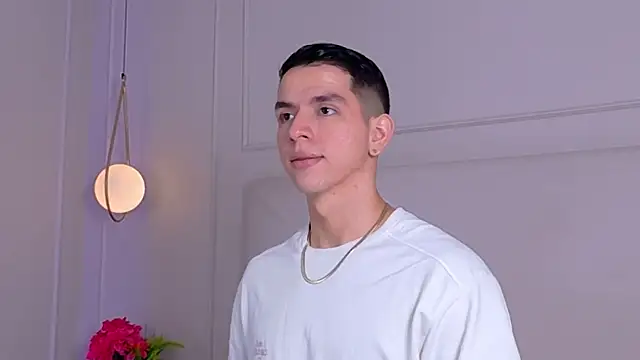 Snapshot of ZaneDawson chatting on October 1, 2025, 3:11 am ZaneDawson online show from October 1, 2025, 3:11 am