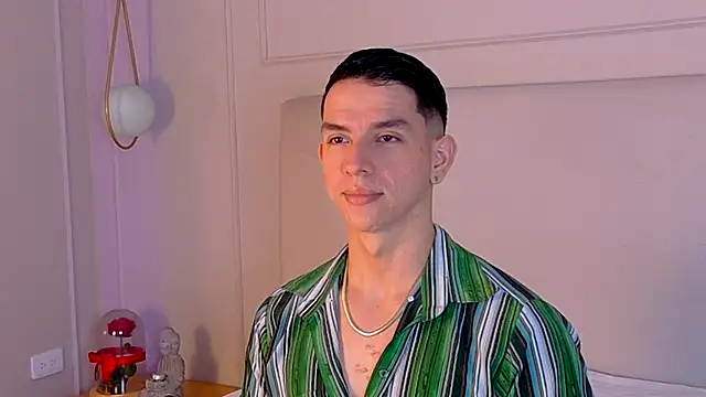 Snapshot of ZaneDawson chatting on October 31, 2025, 3:47 am ZaneDawson online show from October 31, 2025, 3:47 am