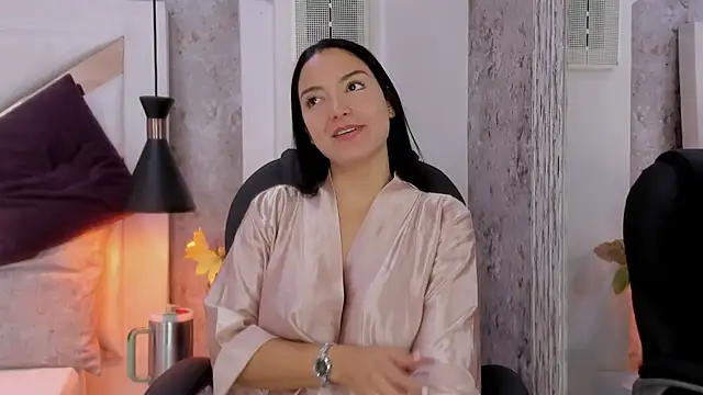 Snapshot of Megan-8 chatting on January 16, 2026, 4:05 am Megan-8 online show from January 16, 2026, 4:05 am