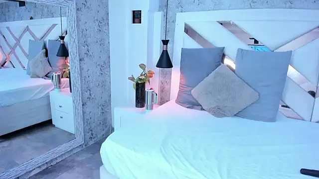 Snapshot of Megan-8 chatting on October 14, 2025, 4:13 am Megan-8 online show from October 14, 2025, 4:13 am