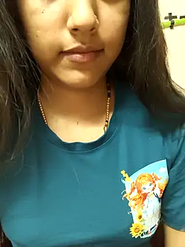 Snapshot of reetika6375 chatting on February 16, 2026, 6:23 am reetika6375 online show from February 16, 2026, 6:23 am