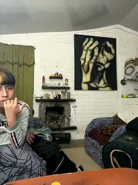 Snapshot of sky-wolves chatting on September 25, 2025, 6:08 am sky-wolves online show from September 25, 2025, 6:08 am