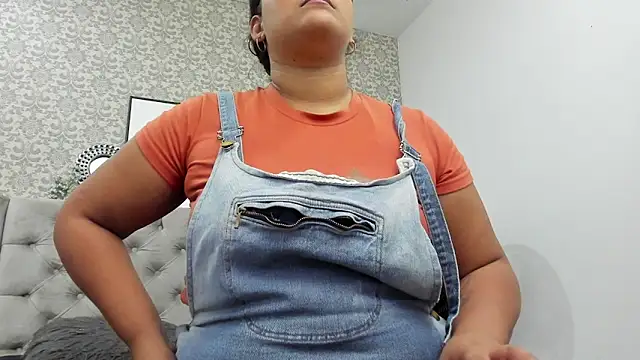 Snapshot of Hanna_Marshall_ chatting on November 5, 2025, 11:24 am Hanna Marshall online show from November 5, 2025, 11:24 am