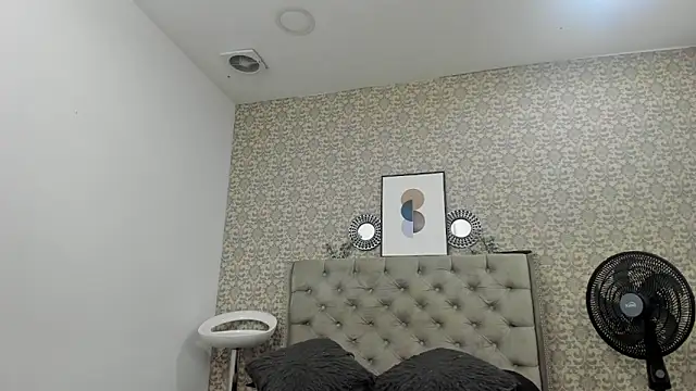 Snapshot of Hanna_Marshall_ chatting on October 20, 2025, 11:33 am Hanna Marshall online show from October 20, 2025, 11:33 am