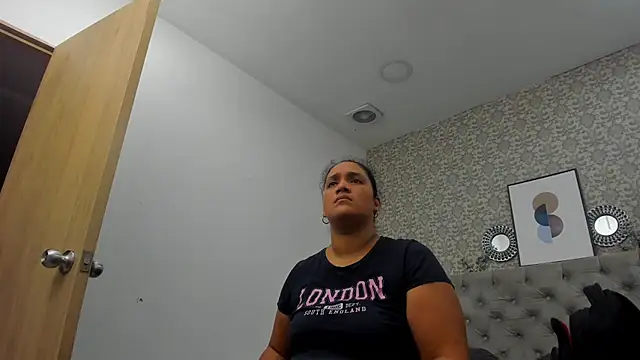 Snapshot of Hanna_Marshall_ chatting on October 22, 2025, 11:31 am Hanna Marshall online show from October 22, 2025, 11:31 am