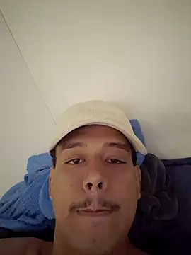 maicon9339 online show from September 25, 2025, 12:38 am