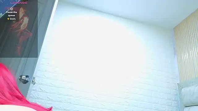 sofiagutierrez   online show from November 28, 2025, 3:45 pm