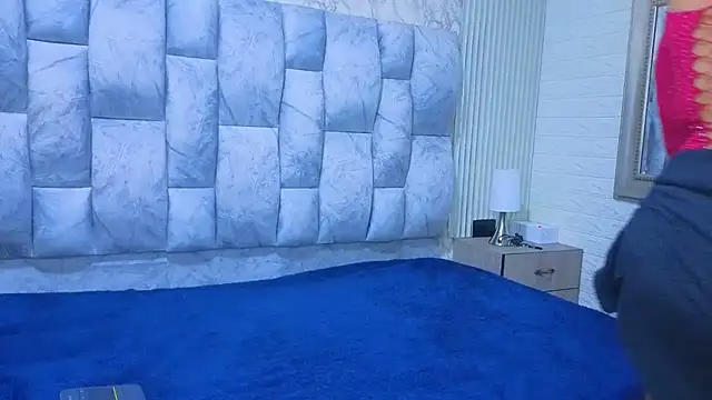 sofiagutierrez   online show from November 9, 2025, 10:30 am