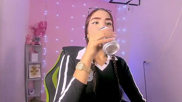 ashlysmith 01 online show from October 17, 2025, 1:20 am