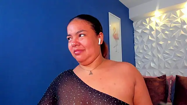 Snapshot of freya_cole_ chatting on October 1, 2025, 11:36 am freya cole  online show from October 1, 2025, 11:36 am