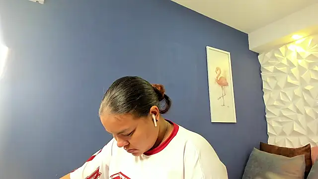 Snapshot of freya_cole_ chatting on October 10, 2025, 11:44 am freya cole  online show from October 10, 2025, 11:44 am