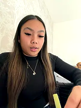 Snapshot of MissCherryyxox chatting on October 10, 2025, 1:12 pm MissCherryyxox online show from October 10, 2025, 1:12 pm