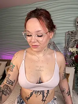 Snapshot of EvaNude- chatting on October 13, 2025, 10:10 pm EvaNude- online show from October 13, 2025, 10:10 pm