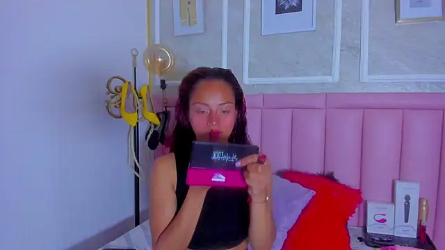 HoollyHendrix online show from February 23, 2026, 8:31 pm