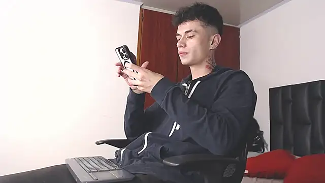 Snapshot of jaico_santos chatting on October 24, 2025, 10:53 pm jaico santos online show from October 24, 2025, 10:53 pm