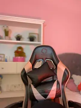 camila1 torres  online show from March 2, 2026, 6:48 pm