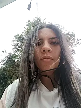 Snapshot of VioletStonee1 chatting on October 29, 2025, 8:19 pm VioletStonee1 online show from October 29, 2025, 8:19 pm