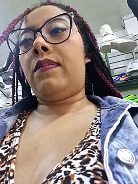 Ebony-Goddess19 online show from November 1, 2025, 8:36 pm