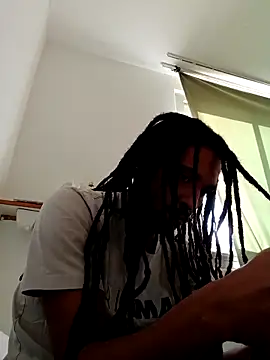 Snapshot of Mikaaa97 chatting on October 26, 2025, 11:43 am Mikaaa97 online show from October 26, 2025, 11:43 am