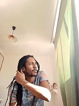 Snapshot of Mikaaa97 chatting on October 9, 2025, 11:44 am Mikaaa97 online show from October 9, 2025, 11:44 am