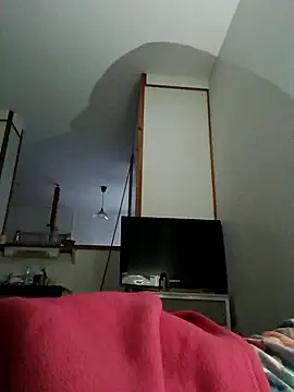 Snapshot of Mikaaa97 chatting on October 1, 2025, 3:11 am Mikaaa97 online show from October 1, 2025, 3:11 am