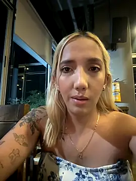 Snapshot of Isa_klein chatting on September 30, 2025, 1:44 am Isa klein online show from September 30, 2025, 1:44 am