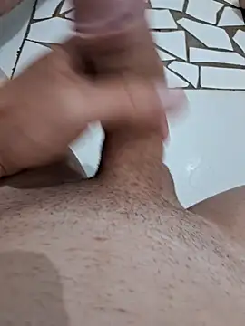 rafaelsouzzaa online show from March 21, 2026, 12:12 am