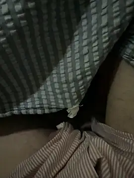 koeanboy11 online show from September 19, 2025, 4:38 am