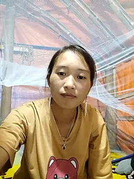 Qumdan online show from September 23, 2025, 2:24 pm
