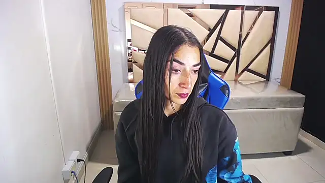 Snapshot of Maily_a_ chatting on January 9, 2026, 2:51 am Maily a online show from January 9, 2026, 2:51 am