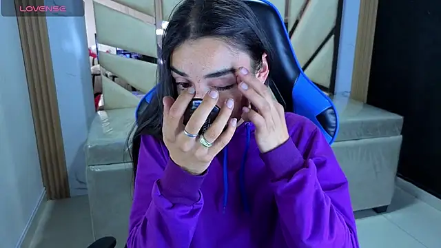 Maily a  online show from February 21, 2026, 2:46 am