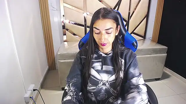 Snapshot of Maily_a_ chatting on January 7, 2026, 2:49 am Maily a online show from January 7, 2026, 2:49 am