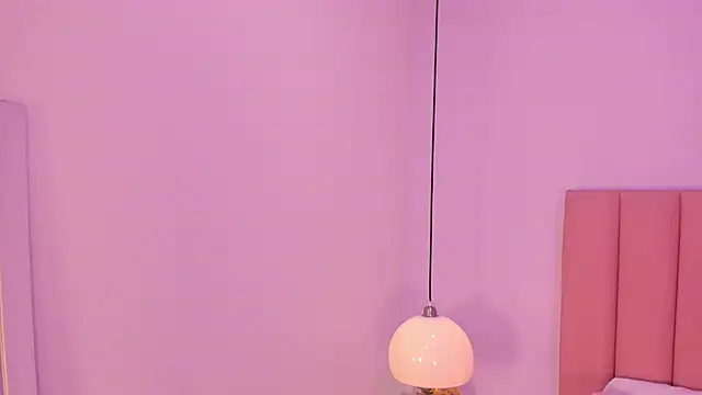 Amy Ferreira online show from October 13, 2025, 3:08 am