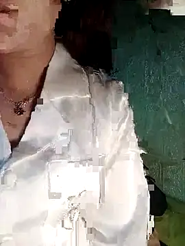 Snapshot of Linksys_nicee chatting on September 27, 2025, 2:45 pm Linksys nicee online show from September 27, 2025, 2:45 pm