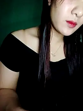 Snapshot of Linksys_nicee chatting on November 5, 2025, 2:20 pm Linksys nicee online show from November 5, 2025, 2:20 pm