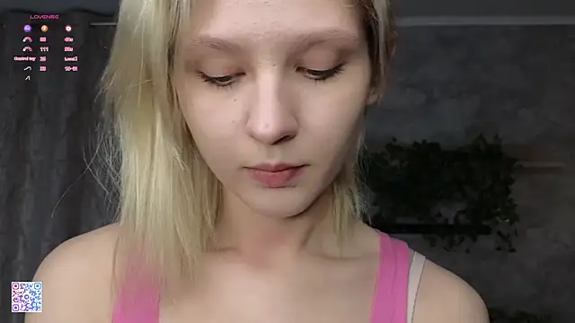 KenaKopiak online show from September 16, 2025, 6:09 pm
