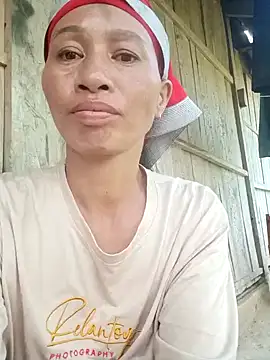 donna-bae online show from September 16, 2025, 7:31 am