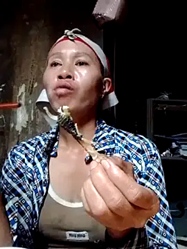 Snapshot of donna-bae chatting on October 28, 2025, 11:53 am donna-bae online show from October 28, 2025, 11:53 am