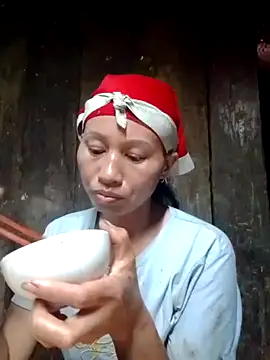 Snapshot of donna-bae chatting on October 20, 2025, 11:55 am donna-bae online show from October 20, 2025, 11:55 am