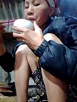 Snapshot of donna-bae chatting on January 16, 2026, 12:25 am donna-bae online show from January 16, 2026, 12:25 am