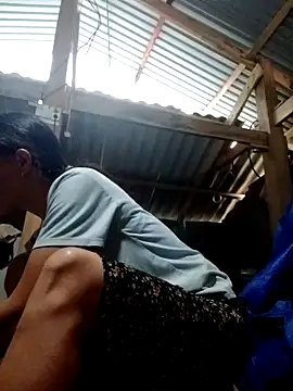 Snapshot of donna-bae chatting on October 11, 2025, 11:28 pm donna-bae online show from October 11, 2025, 11:28 pm